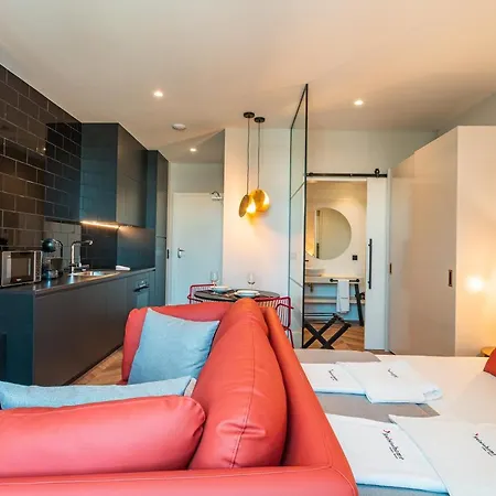 Flh Viola Market * Φουνκάλ